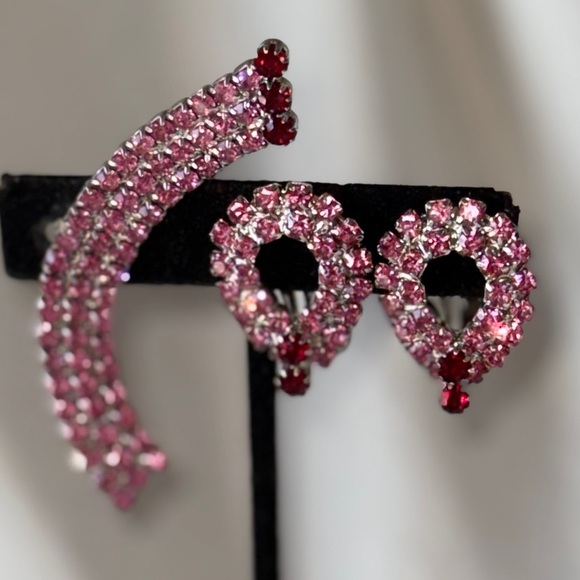 Vintage Retro Chic Brilliant Pink & Red Rhinestone Rainbow Brooch & Earring Set - Picture 12 of 14